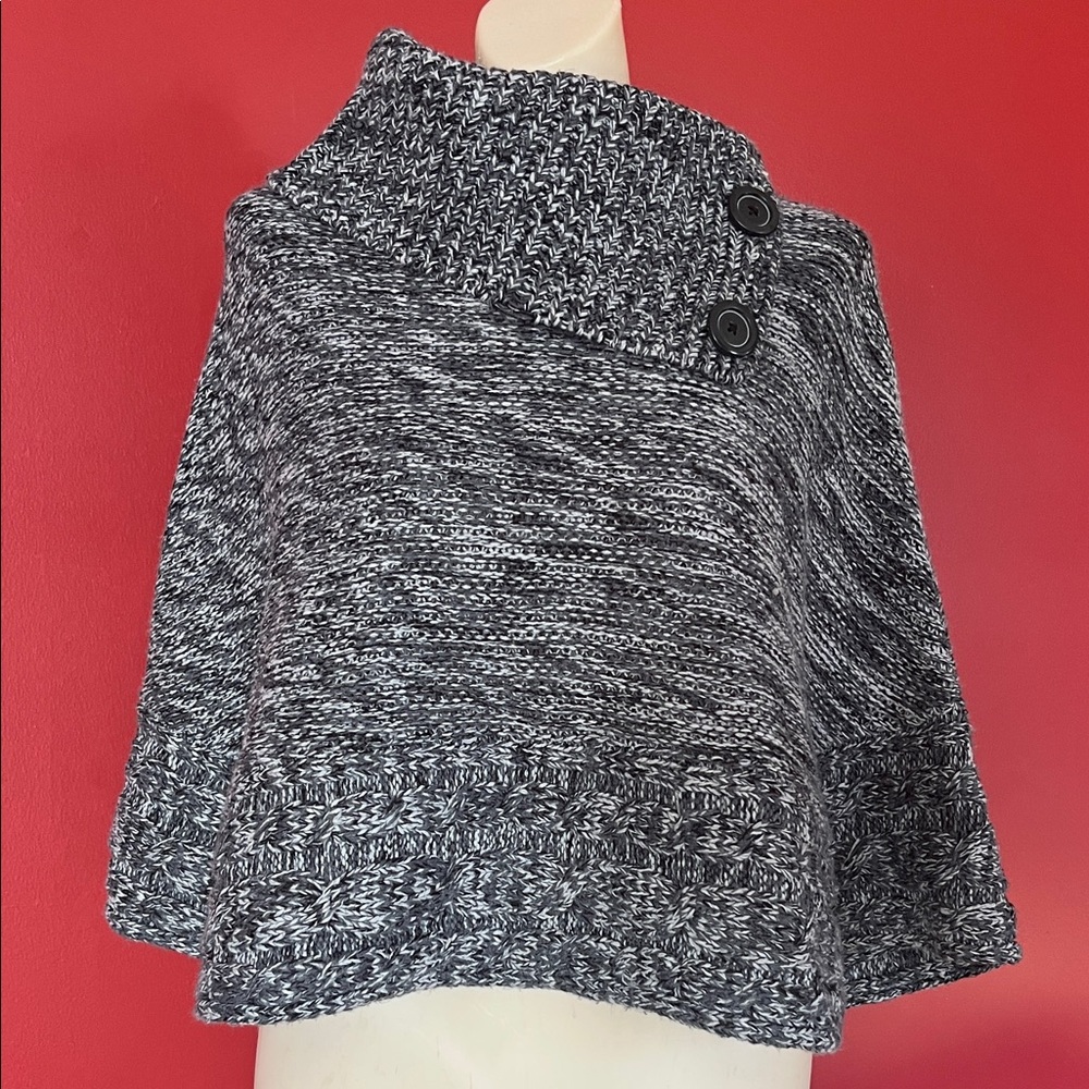 Like new Takeout Black and Gray Knit Poncho